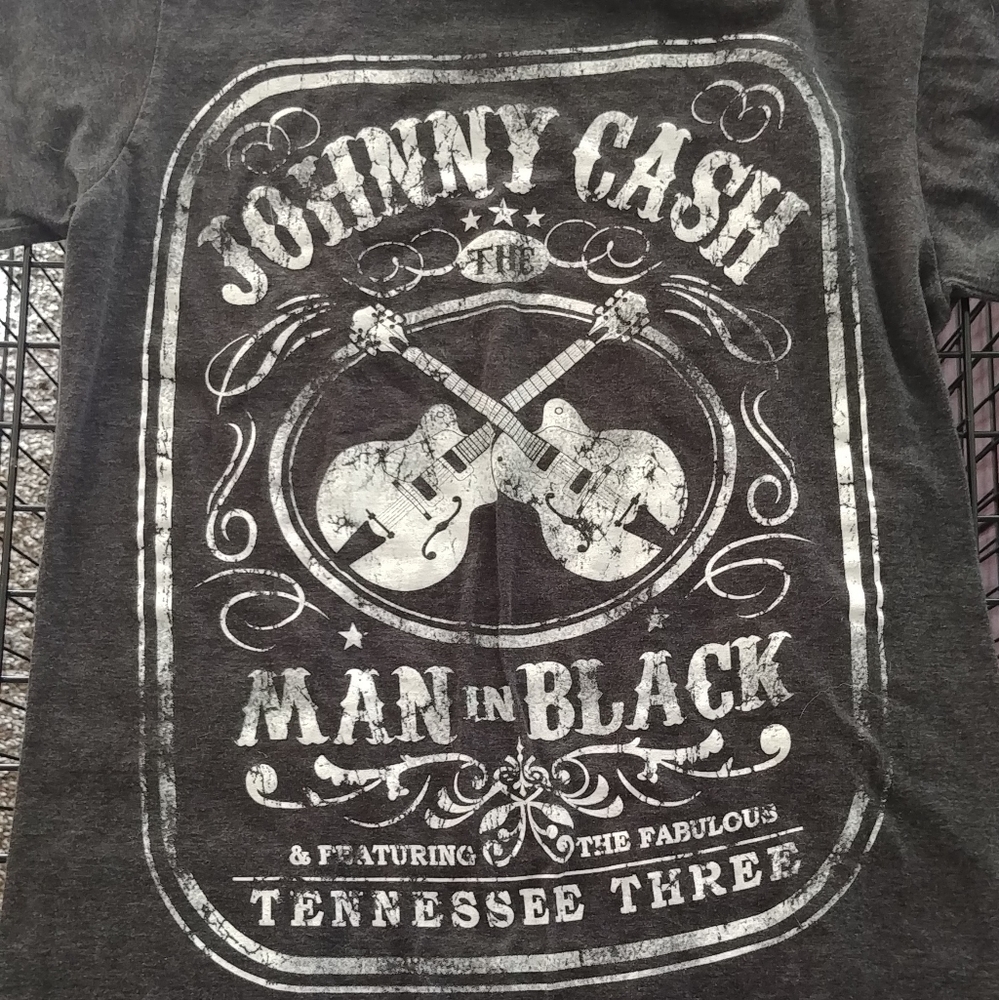 Men's Johnny cash shirt